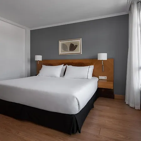 Hesperia Santiago Peregrino 4*