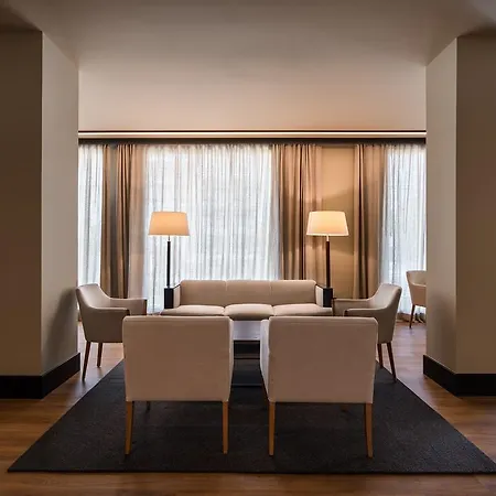 Hesperia Santiago Peregrino Otel