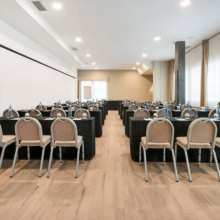 Ξενοδοχείο Hesperia Santiago Peregrino 4*