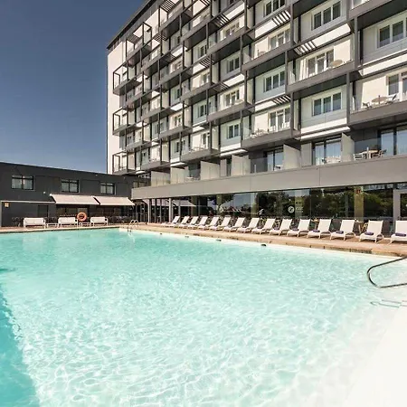 Hotel Hesperia Santiago Peregrino 4*