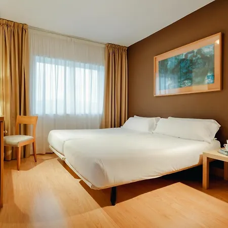 Hesperia Santiago Peregrino 4*