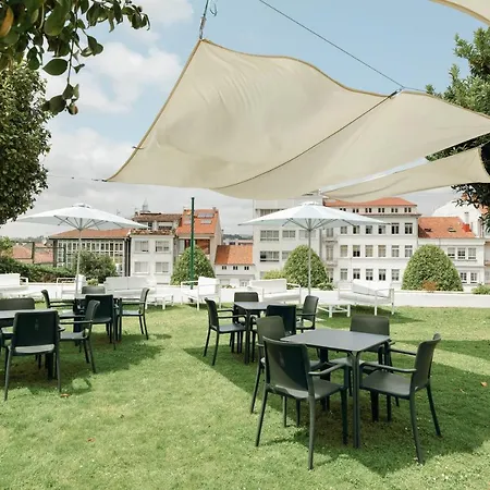 Hesperia Santiago Peregrino Otel 4*