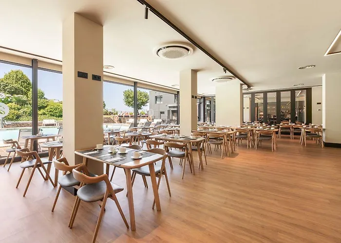 Hesperia Santiago Peregrino Hotel 4*