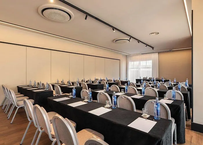 Hesperia Santiago Peregrino