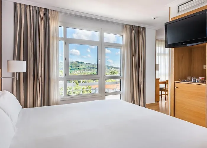 Hotel Hesperia Santiago Peregrino 4*