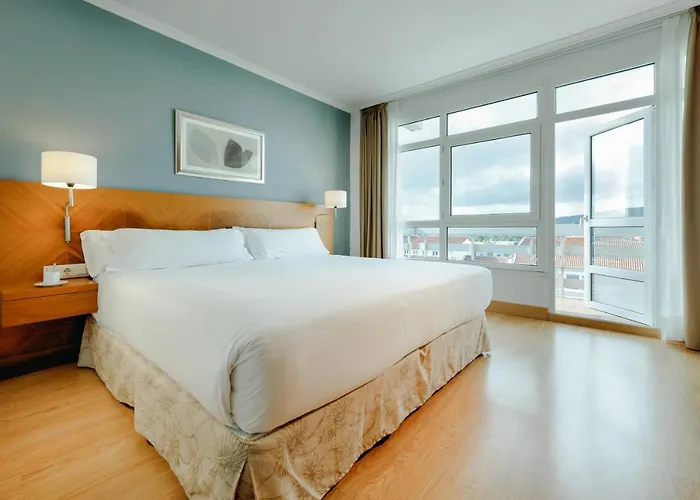 Hotel Hesperia Santiago Peregrino 4*