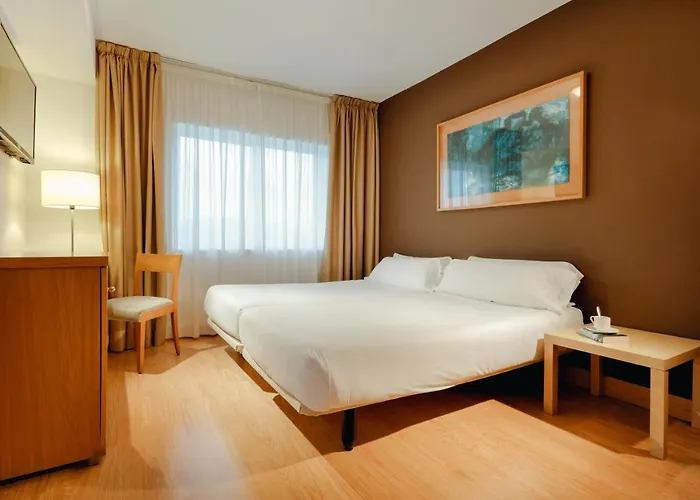 Hesperia Santiago Peregrino 4*